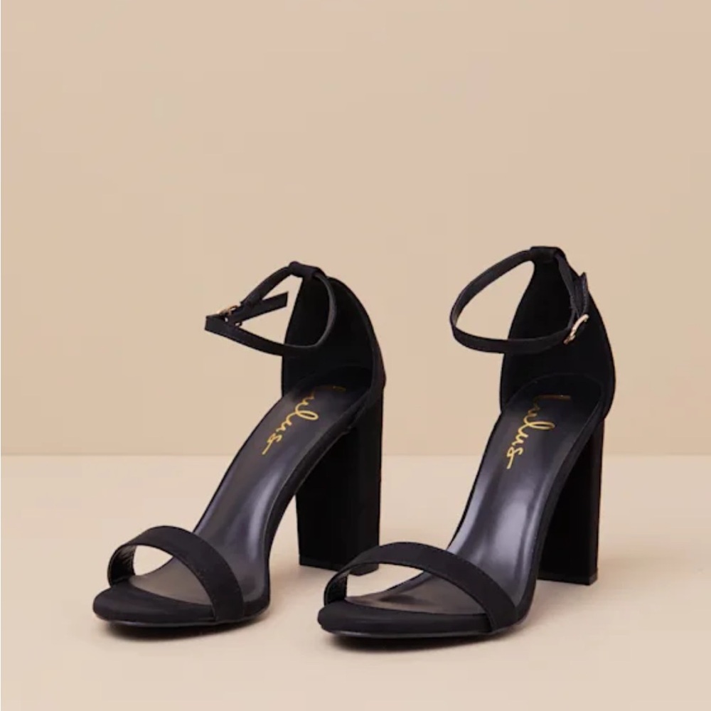Black heels - Picture 2 of 3